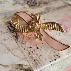 Brooch Women Vintage Pin Gold Tone Ribbon Rose Enamel Elegant Retro Brooch